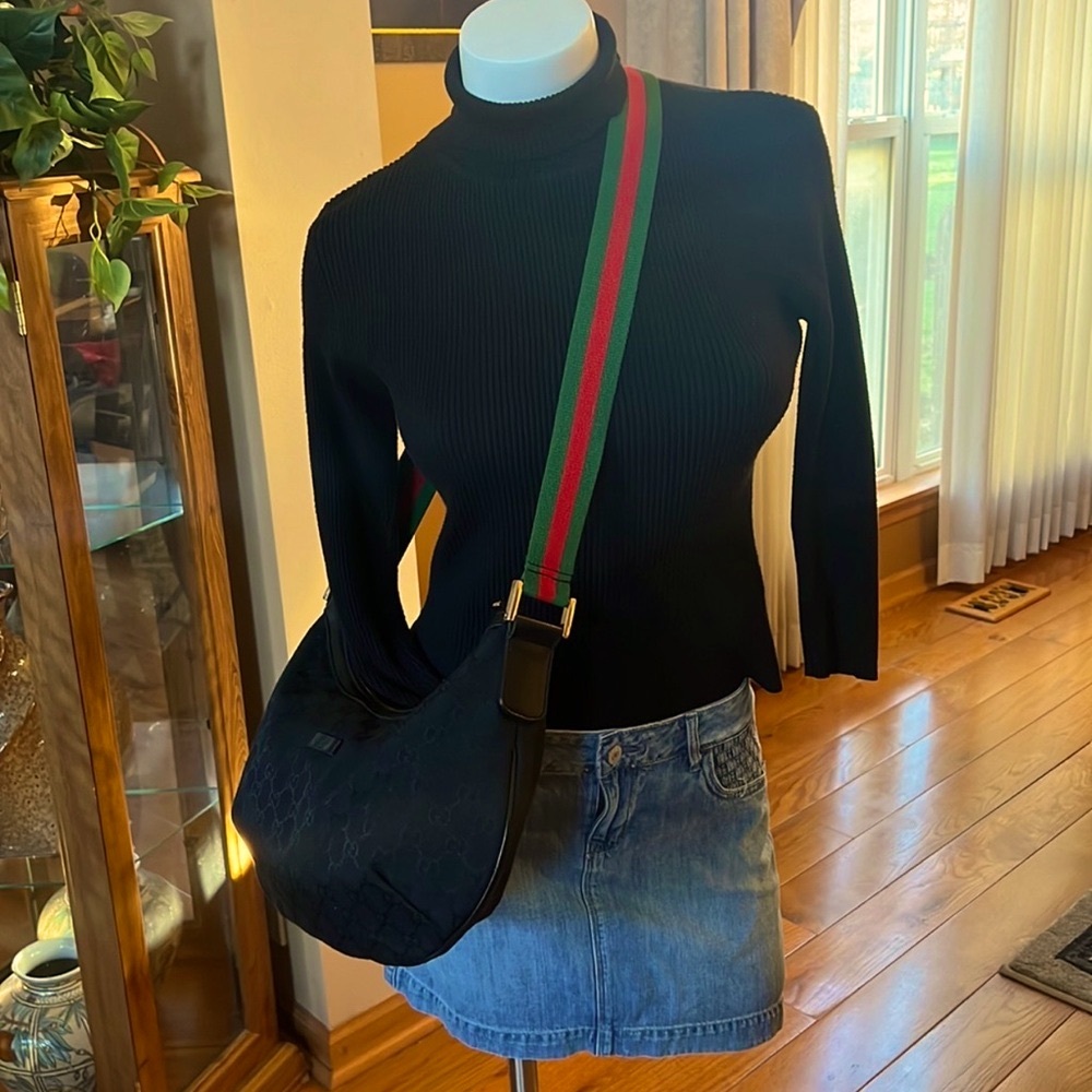Gucci GG Canvas Web Half Moon Crossbody 🌸🌸